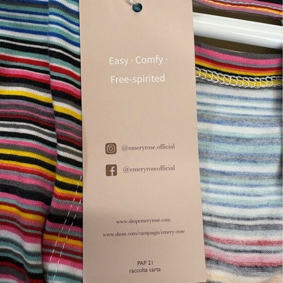 NWT EMERY ROSE -  Striped short sleeve  -twist back with keyhole - Size XL - Picture 4 of 5